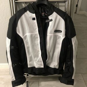 Motorcycle riding jacket